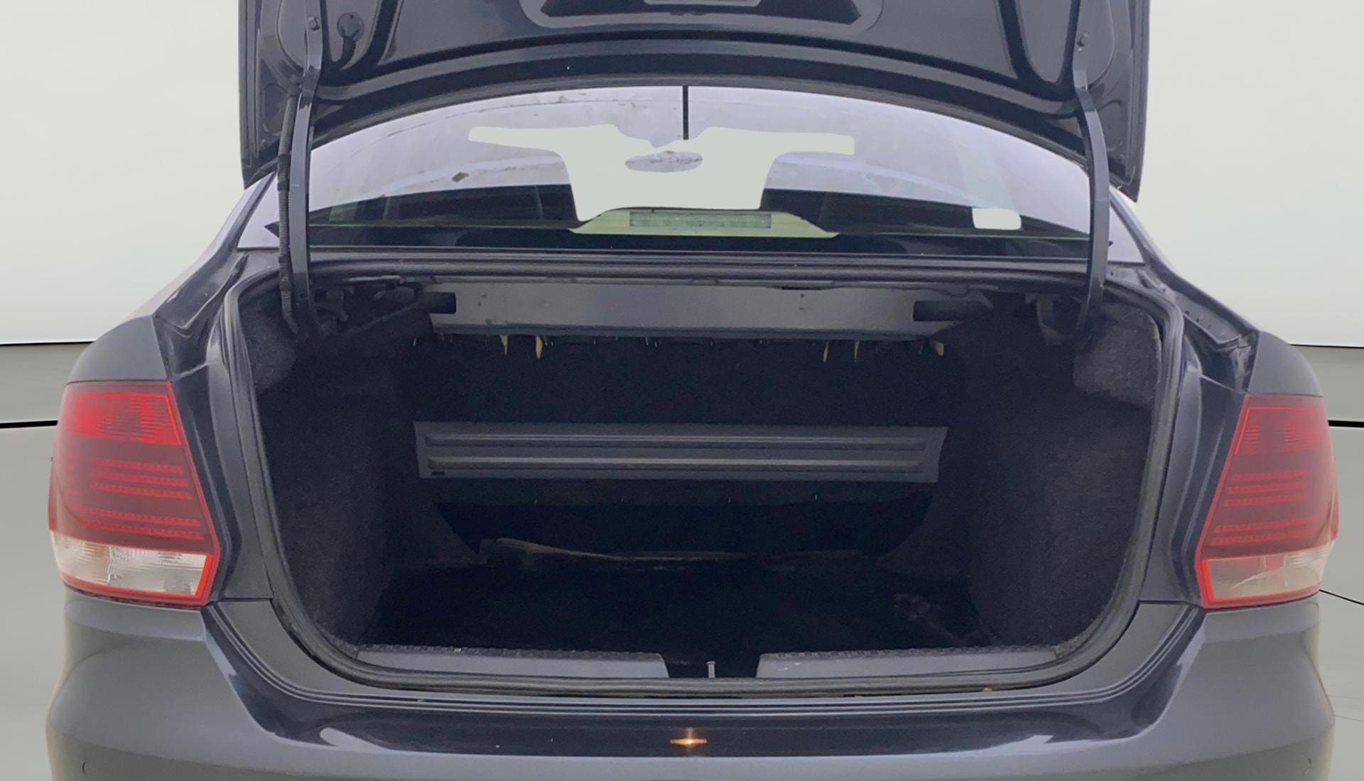 View 2022 Volkswagen Vento 1.2 L TSI Comfortline Petrol AT Image 37 Used 2022 Volkswagen Vento 1.2 L TSI Comfortline Petrol AT Image 37