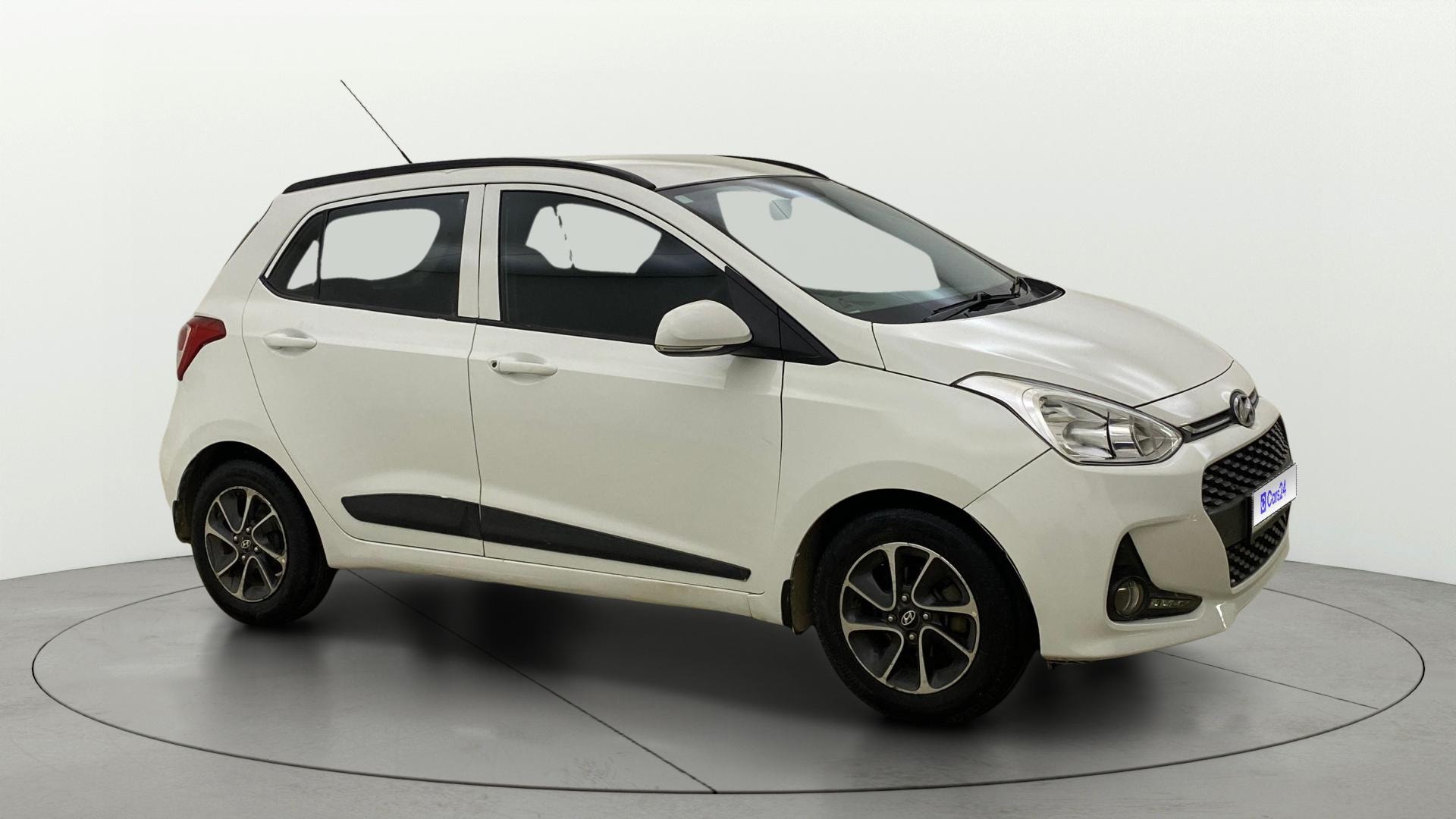 View 2017 Hyundai Grand i10 1.2 Sportz AT Petrol Image 21 Used 2017 Hyundai Grand i10 1.2 Sportz AT Petrol Image 21