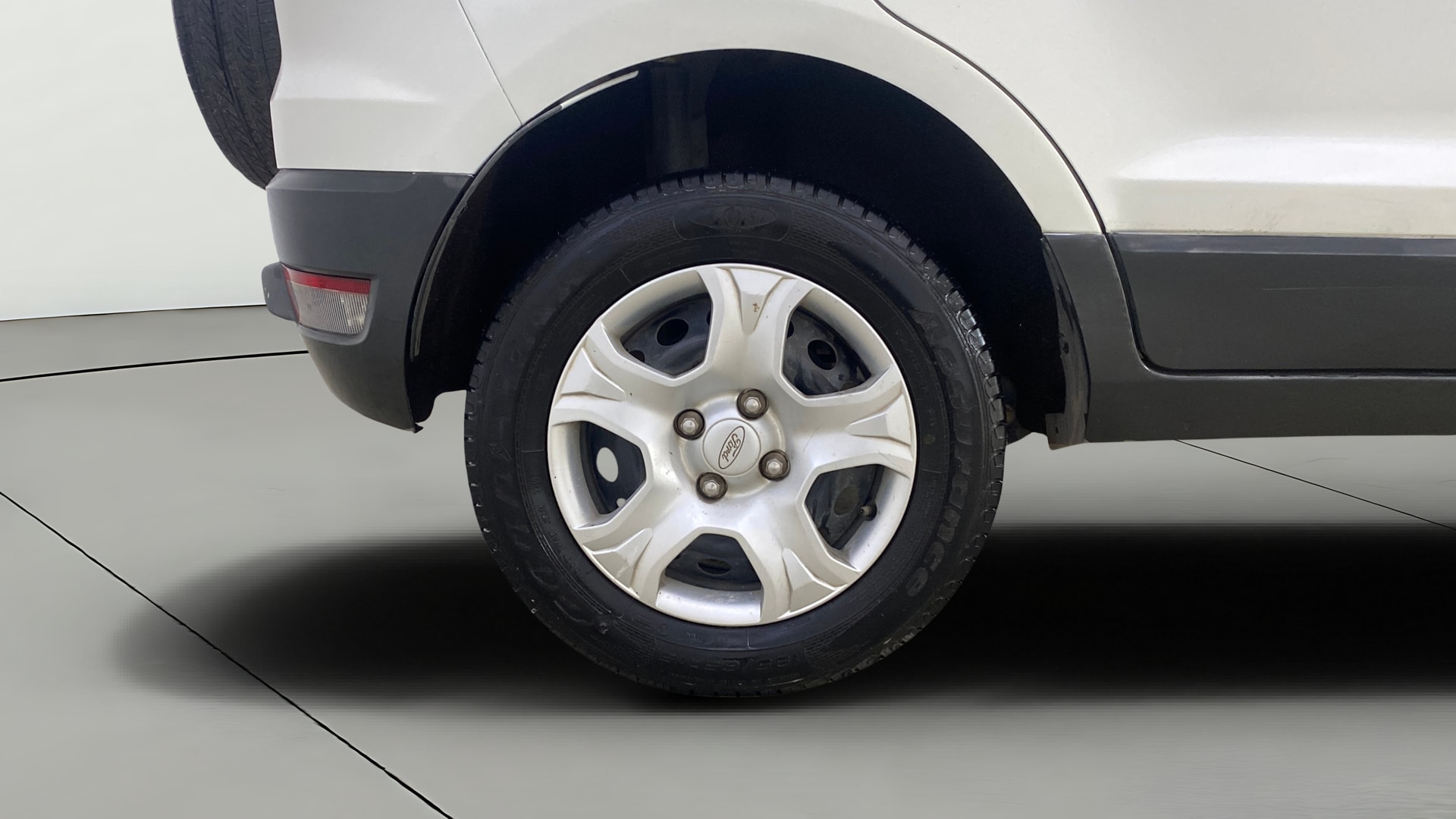 View 2016 Ford EcoSport 1.5 TDCi Diesel Ambiente BS IV Image 23 Used 2016 Ford EcoSport 1.5 TDCi Diesel Ambiente BS IV Image 23