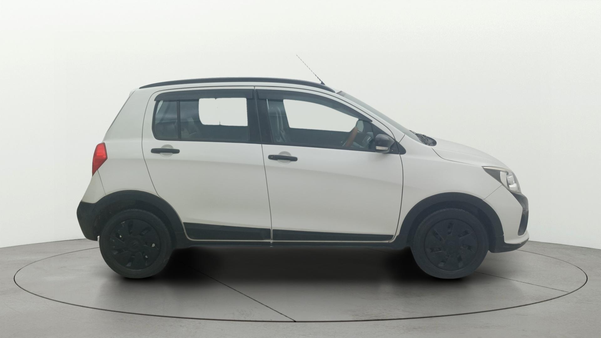 View 2018 Maruti Suzuki 1000 Base Variant Image 8 Used 2018 Maruti Suzuki 1000 Base Variant Image 8