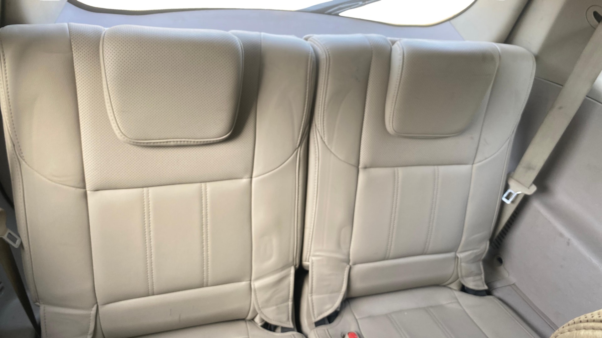 View 2017 Mahindra XUV500 W10 FWD AT Image 10 Used 2017 Mahindra XUV500 W10 FWD AT Image 10