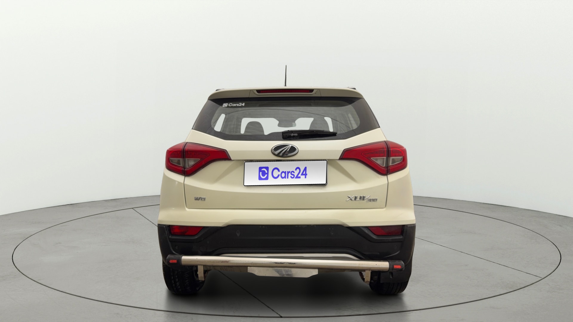 View 2019 Mahindra XUV300 W4 Petrol BS IV Image 41 Used 2019 Mahindra XUV300 W4 Petrol BS IV Image 41