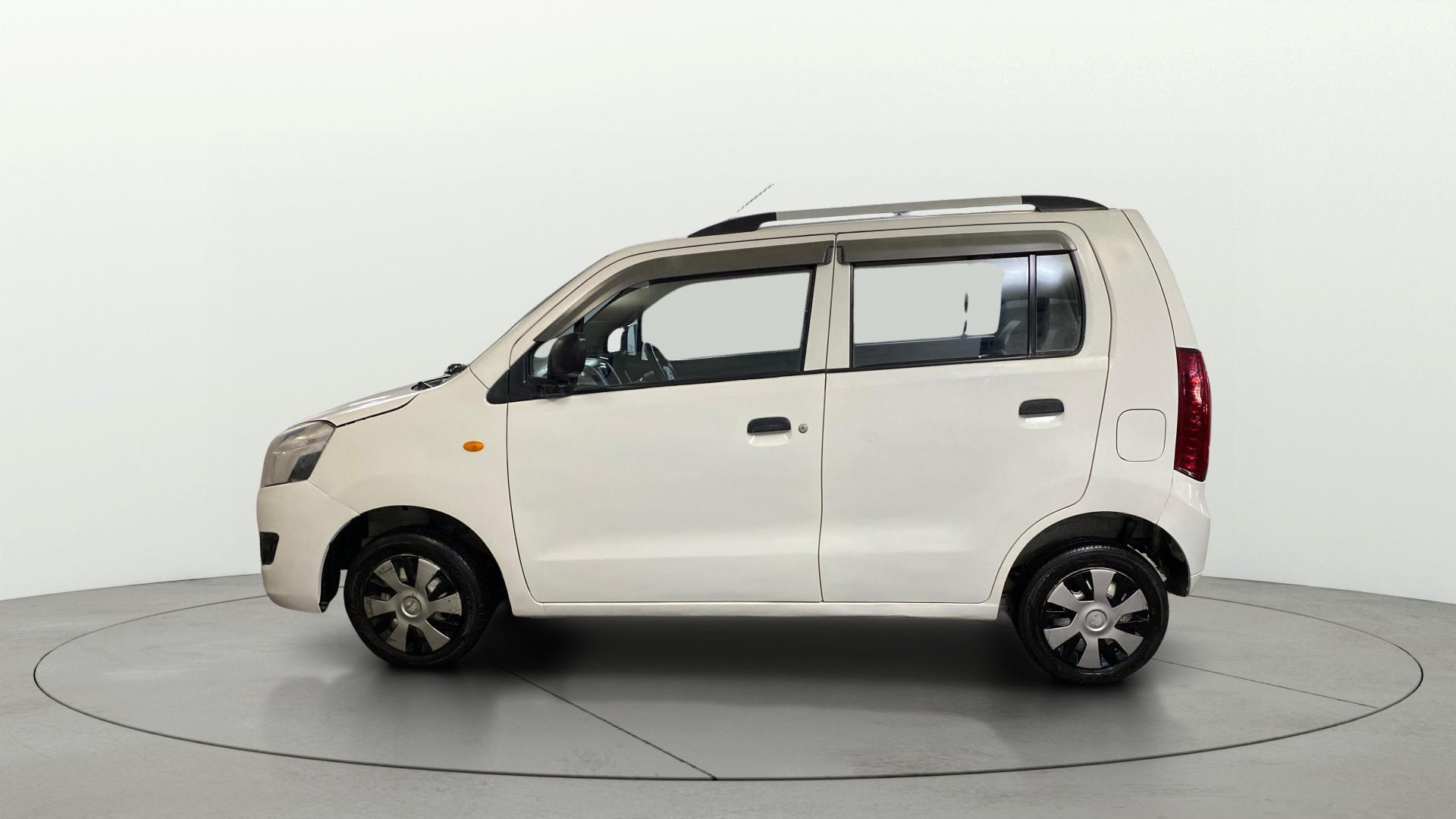 View 2015 Maruti Suzuki 1000 Base Variant Image 5 Used 2015 Maruti Suzuki 1000 Base Variant Image 5