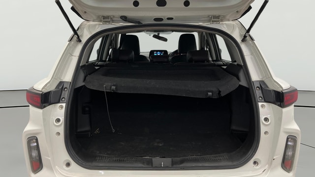 View Toyota Urban Cruiser Hyryder Image 39 Used Toyota Urban Cruiser Hyryder Image 39