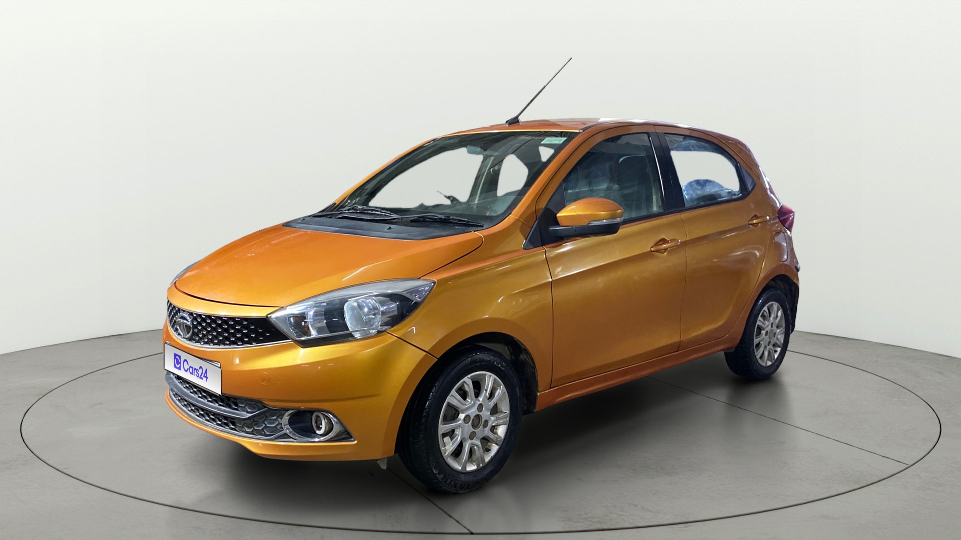 View 2018 Tata Tiago Revotorq XB Image 34 Used 2018 Tata Tiago Revotorq XB Image 34