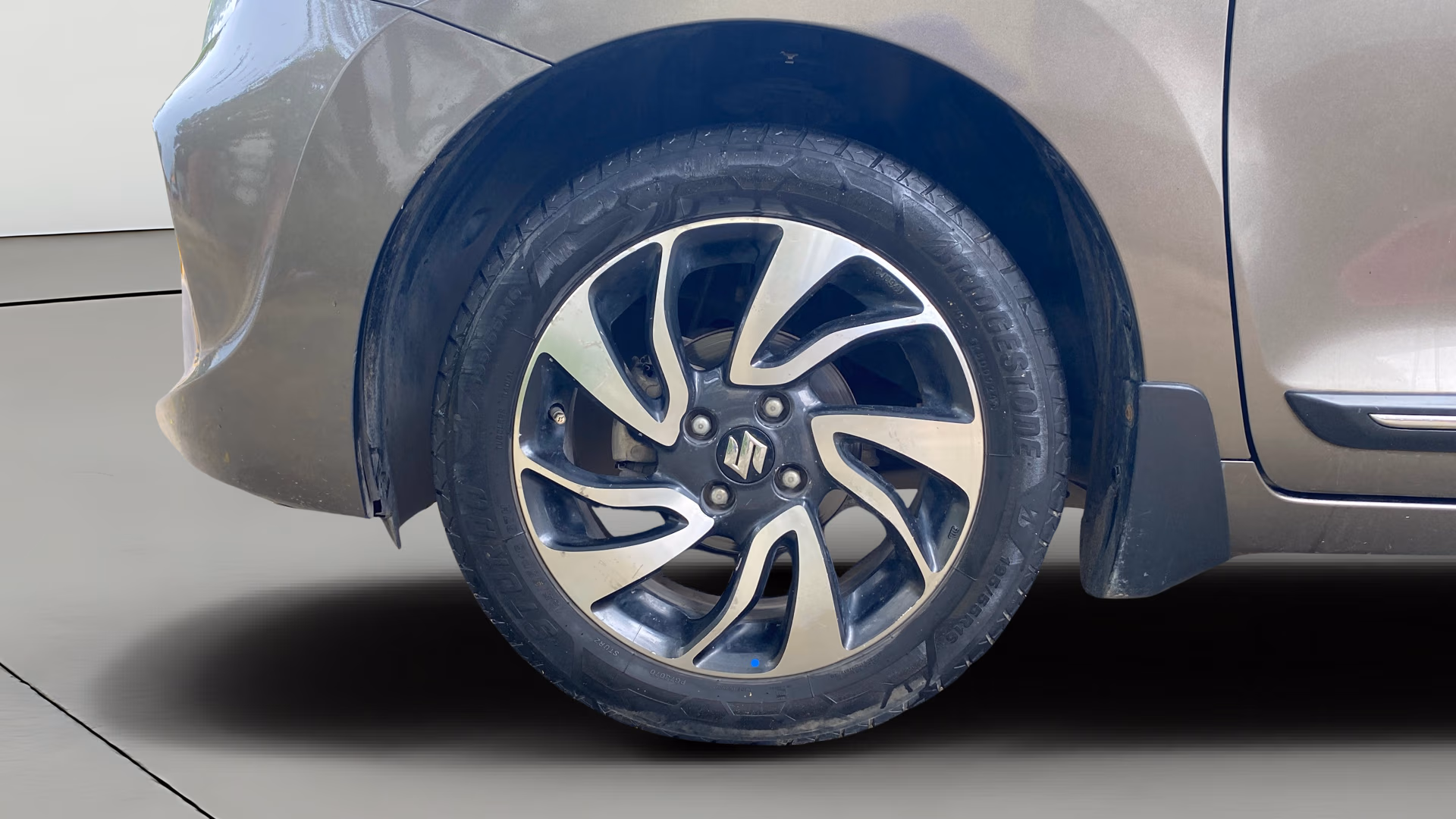View 2019 Maruti Suzuki 1000 Base Variant Image 28 Used 2019 Maruti Suzuki 1000 Base Variant Image 28