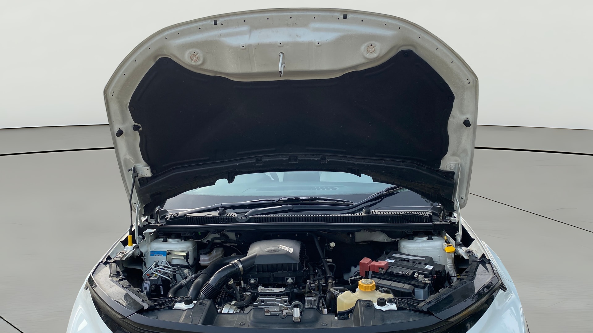 View 2024 Tata Nexon Revotron XE Image 21 Used 2024 Tata Nexon Revotron XE Image 21