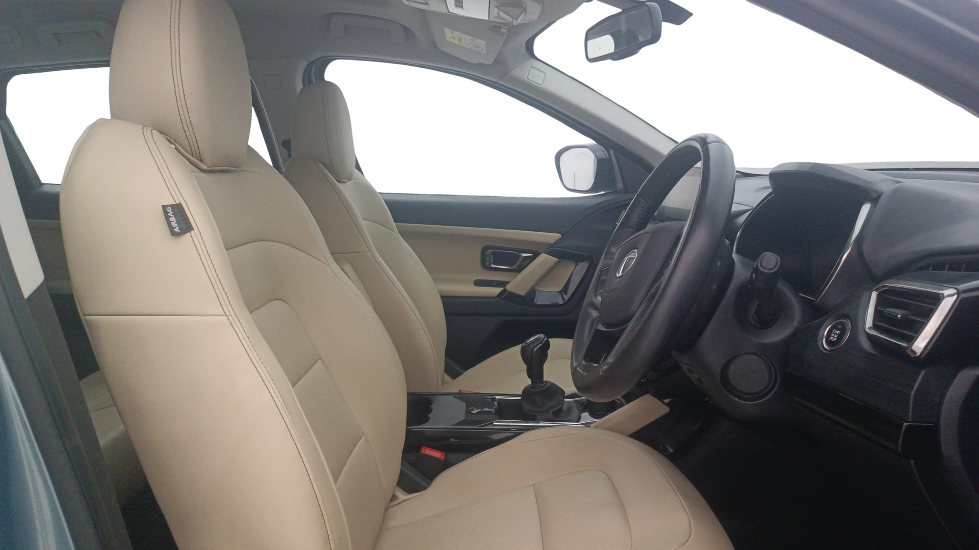 View 2021 Tata Safari XZ Plus Image 19 Used 2021 Tata Safari XZ Plus Image 19