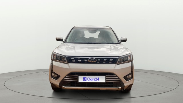 View Mahindra XUV300 Image 1 Used Mahindra XUV300 Image 1