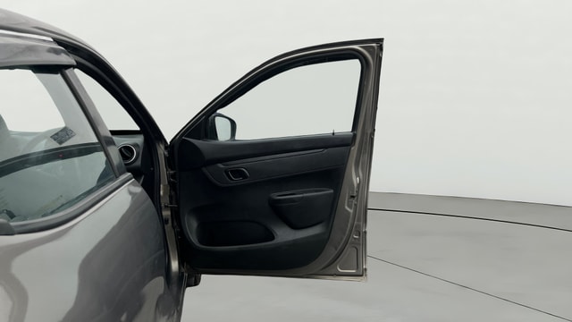 View Renault Kwid Image 43 Used Renault Kwid Image 43