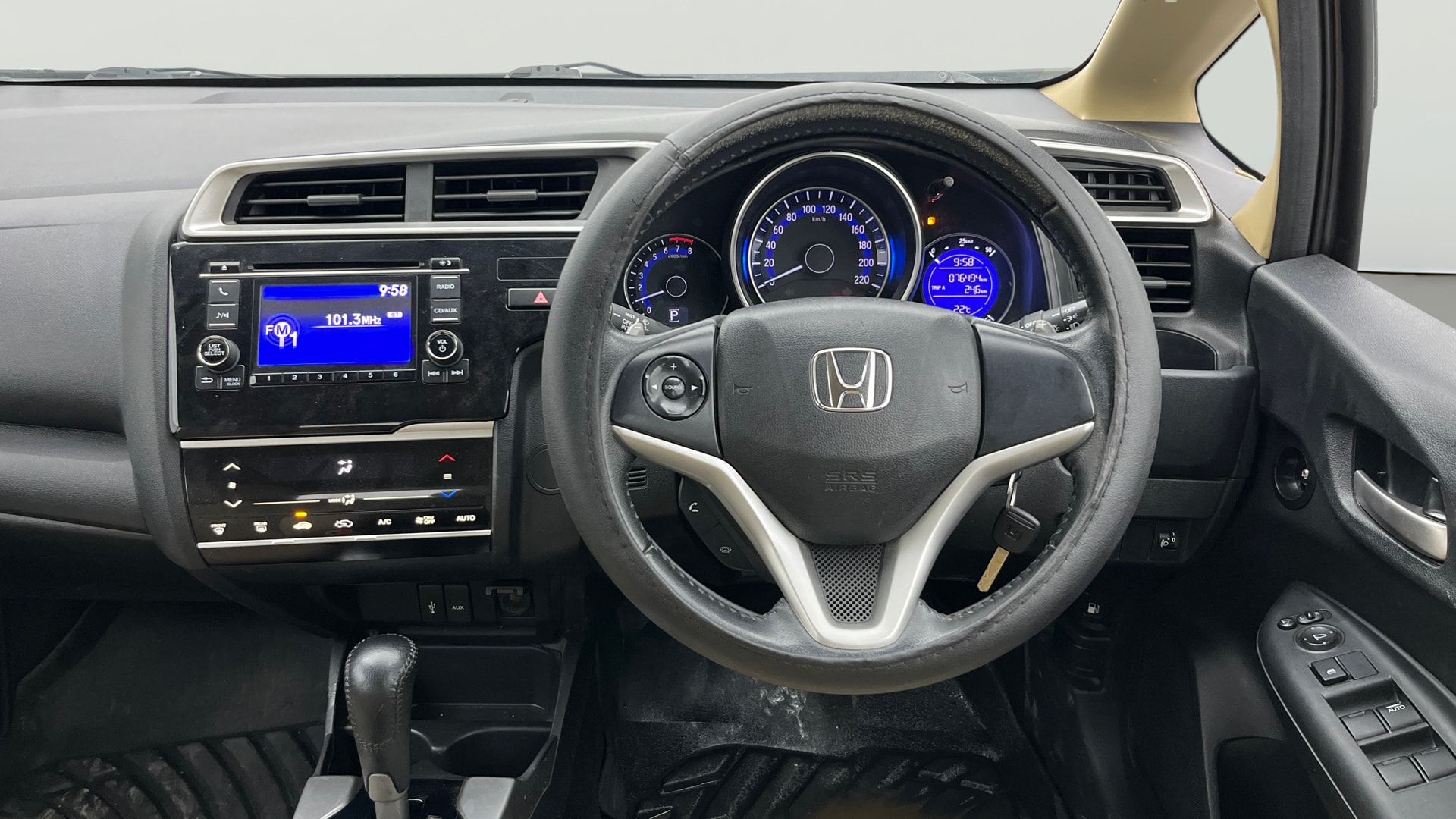 View 2017 Honda Jazz E MT Diesel Image 20 Used 2017 Honda Jazz E MT Diesel Image 20