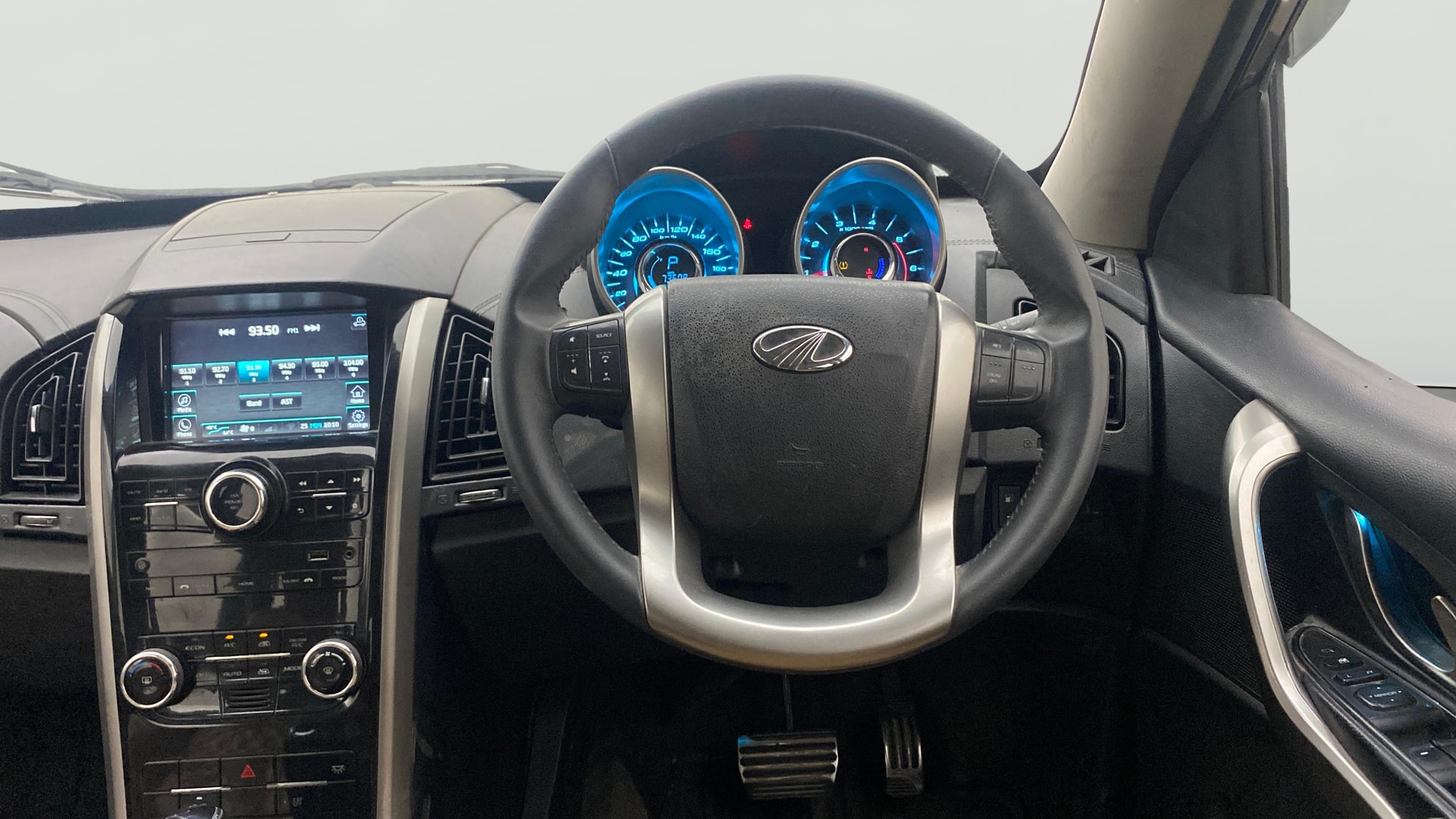 Used 2019 Mahindra XUV500 Used 2019 Mahindra XUV500