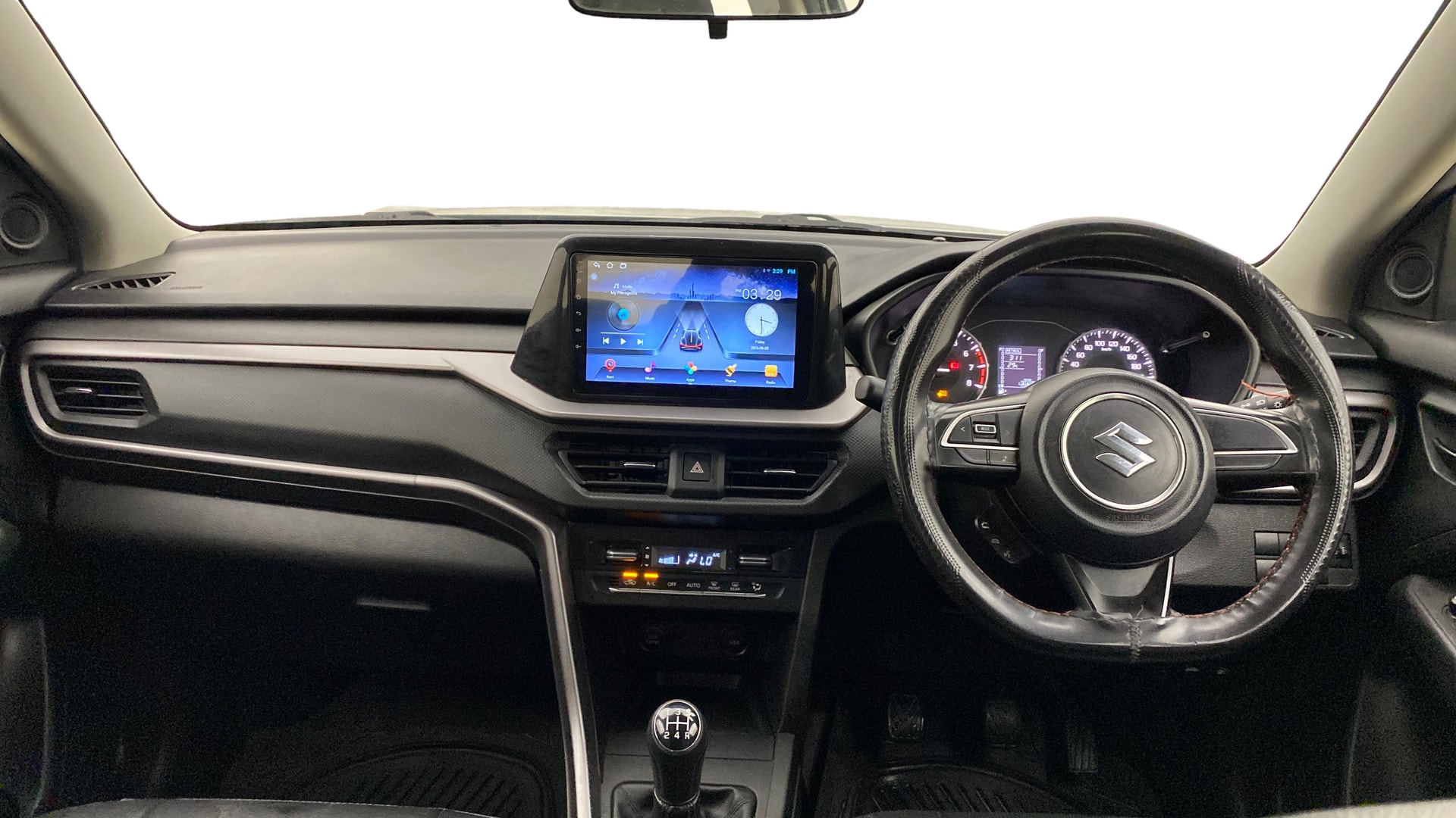 View 2025 Maruti Suzuki 1000 Base Variant Image 15 Used 2025 Maruti Suzuki 1000 Base Variant Image 15