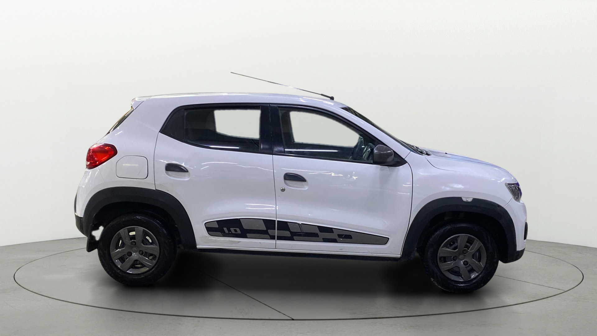 View 2016 Renault Kwid RXT 1.0 Image 25 Used 2016 Renault Kwid RXT 1.0 Image 25
