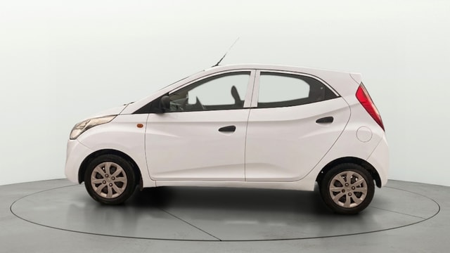 View Hyundai EON Image 5 Used Hyundai EON Image 5