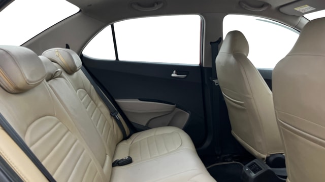 View Hyundai Xcent Image 30 Used Hyundai Xcent Image 30