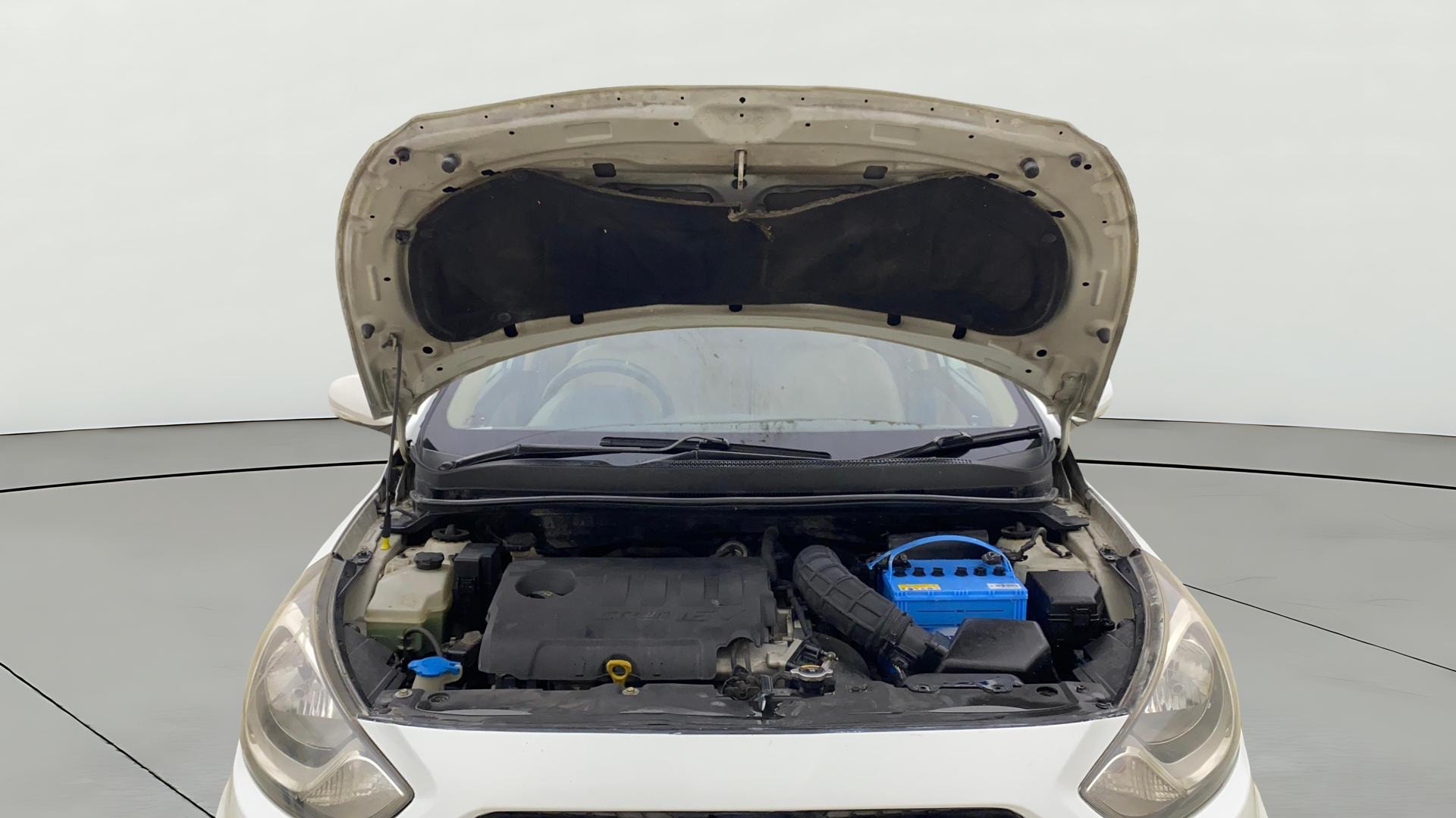 View 2013 Hyundai Fluidic Verna 1.6 CRDI SX Image 31 Used 2013 Hyundai Fluidic Verna 1.6 CRDI SX Image 31