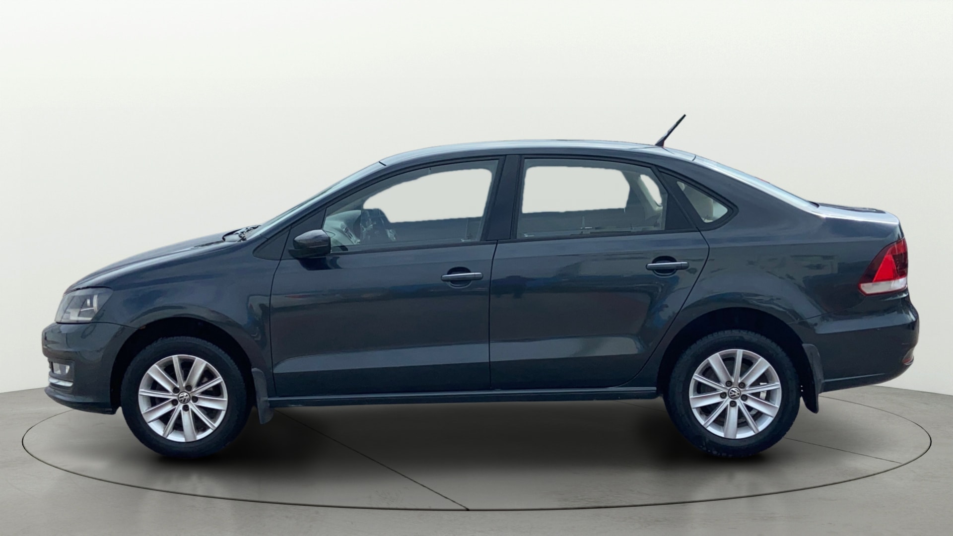 View 2018 Volkswagen Vento 1.2 L TSI Comfortline Petrol AT Image 5 Used 2018 Volkswagen Vento 1.2 L TSI Comfortline Petrol AT Image 5