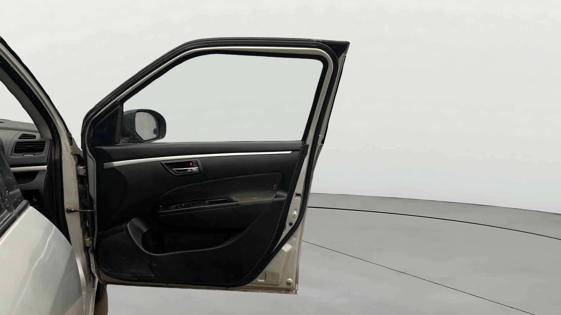 View 2015 Maruti Suzuki 1000 Base Variant Image 44 Used 2015 Maruti Suzuki 1000 Base Variant Image 44