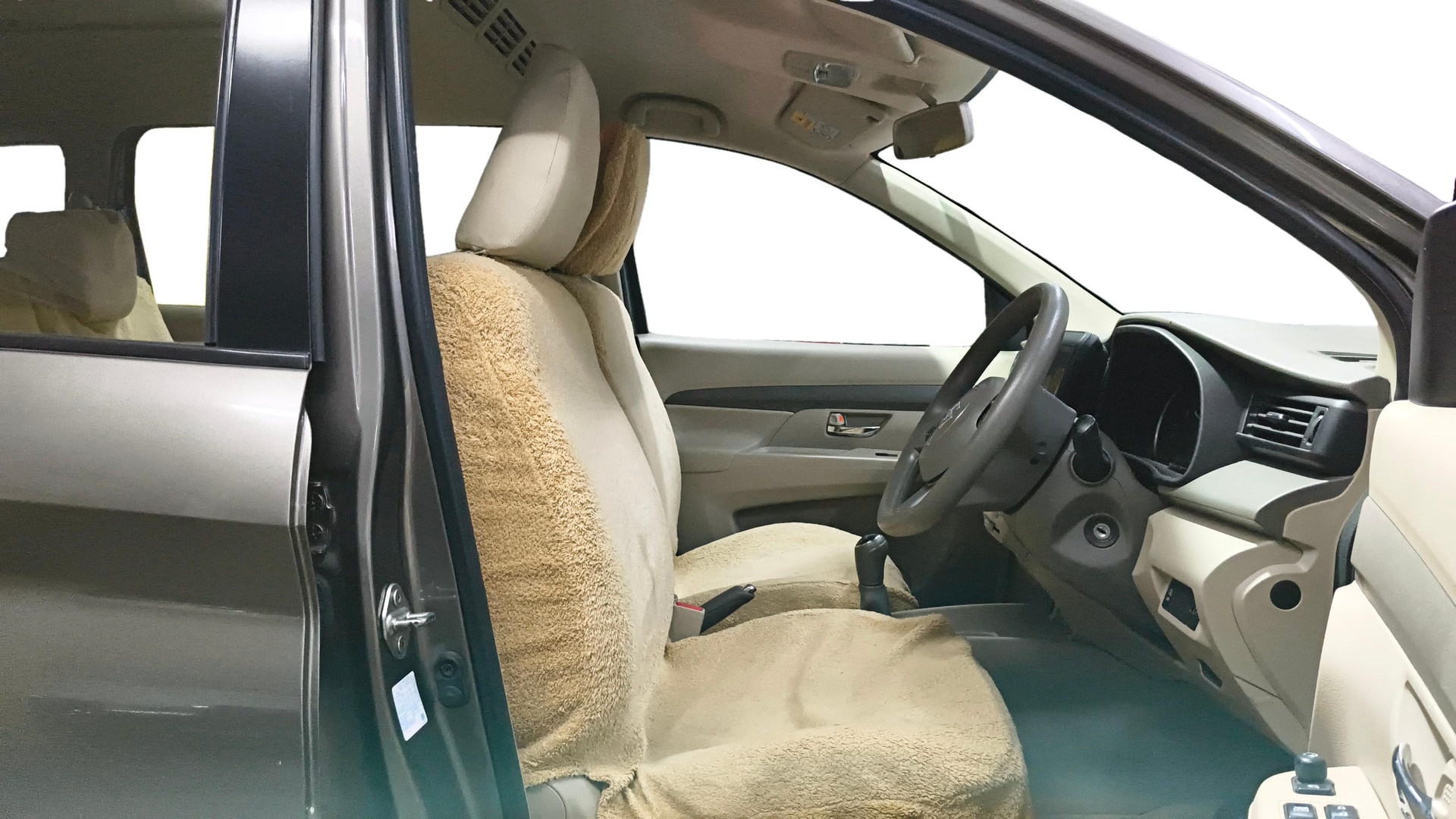 View 2022 Maruti Suzuki 1000 Base Variant Image 18 Used 2022 Maruti Suzuki 1000 Base Variant Image 18