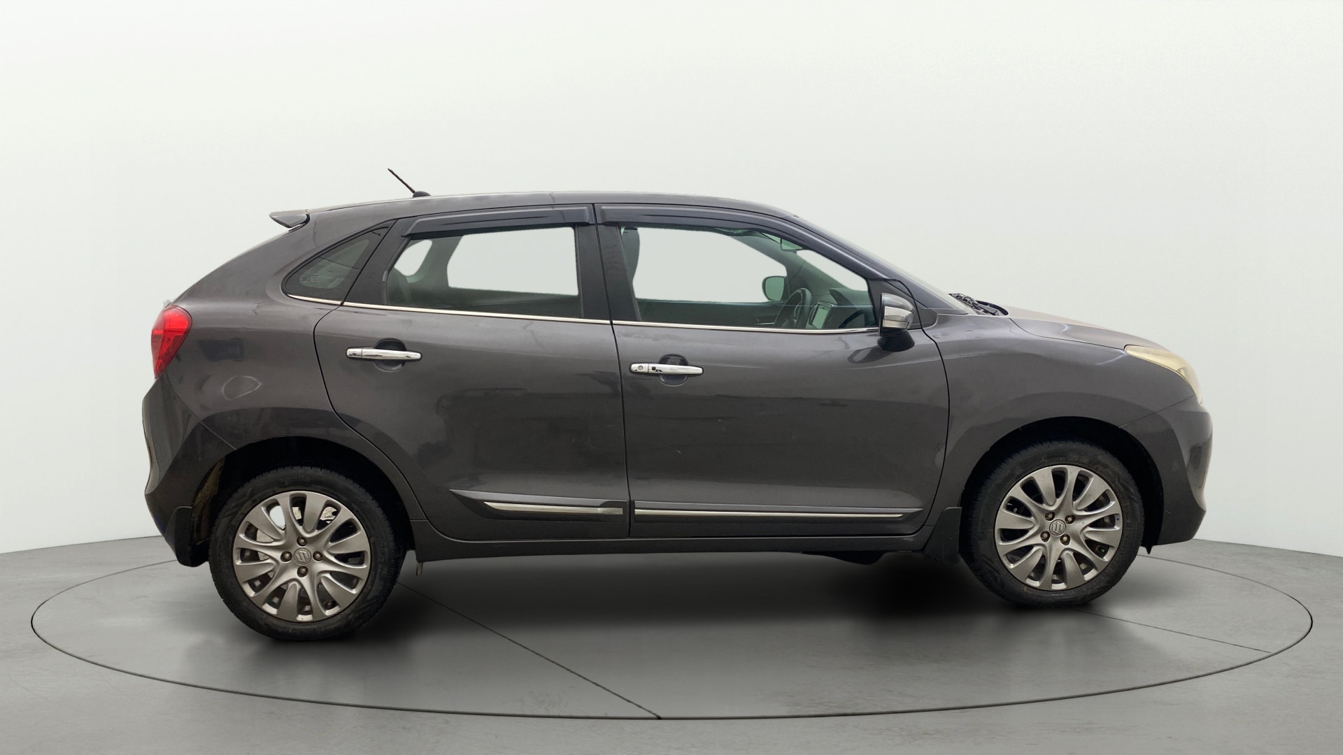 View 2018 Maruti Suzuki 1000 Base Variant Image 8 Used 2018 Maruti Suzuki 1000 Base Variant Image 8