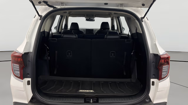View Kia Carens Image 38 Used Kia Carens Image 38