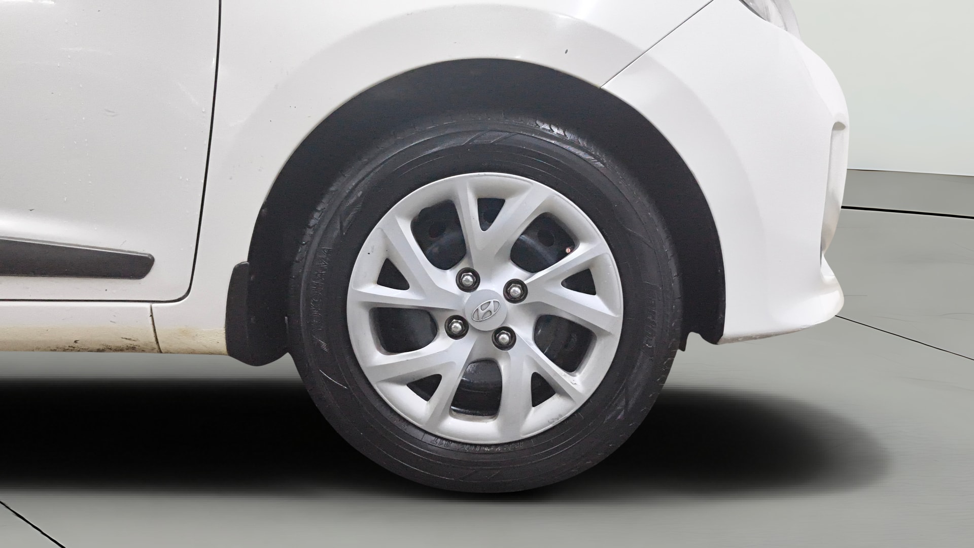 View 2019 Hyundai Grand i10 Magna 1.2 Kappa VTVT Image 41 Used 2019 Hyundai Grand i10 Magna 1.2 Kappa VTVT Image 41