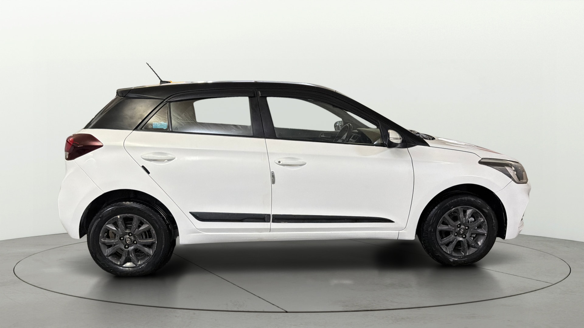 View 2019 Hyundai Elite i20 1.2 Sportz Plus Petrol Image 8 Used 2019 Hyundai Elite i20 1.2 Sportz Plus Petrol Image 8
