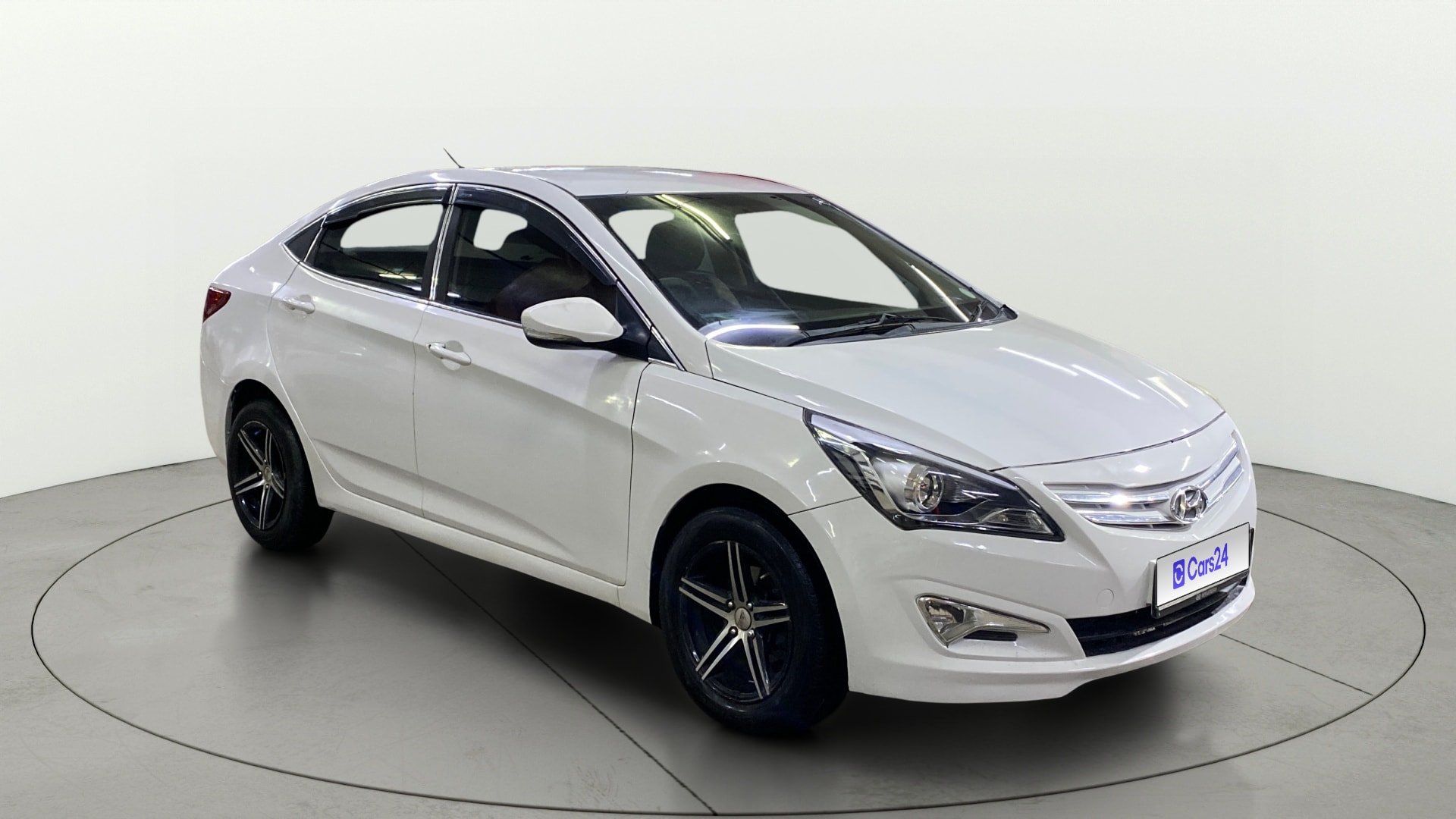 View 2015 Hyundai Verna 1.6 VTVT S Image 36 Used 2015 Hyundai Verna 1.6 VTVT S Image 36