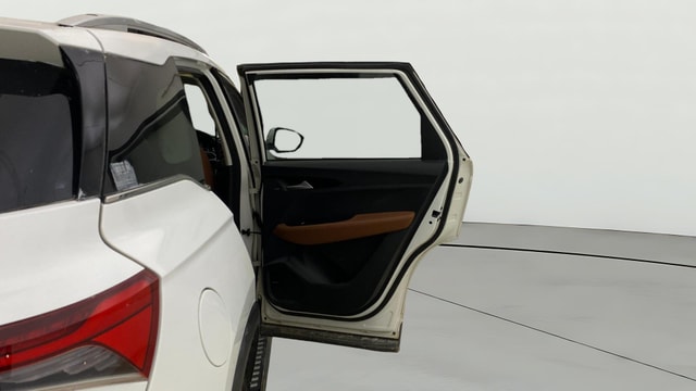 View MG Hector Plus Image 7 Used MG Hector Plus Image 7