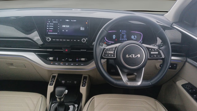 View Kia Carens Image 14 Used Kia Carens Image 14