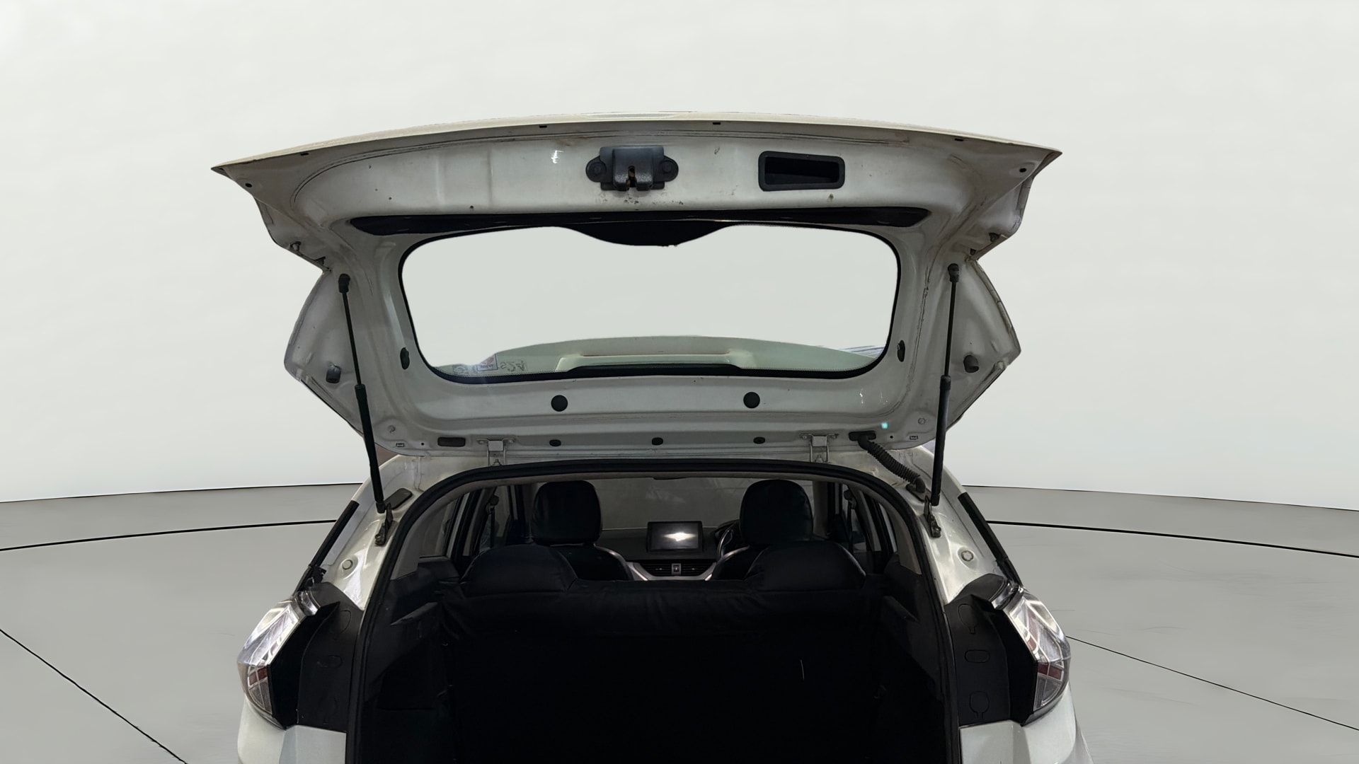 View 2023 Tata Nexon Revotron XE Image 16 Used 2023 Tata Nexon Revotron XE Image 16