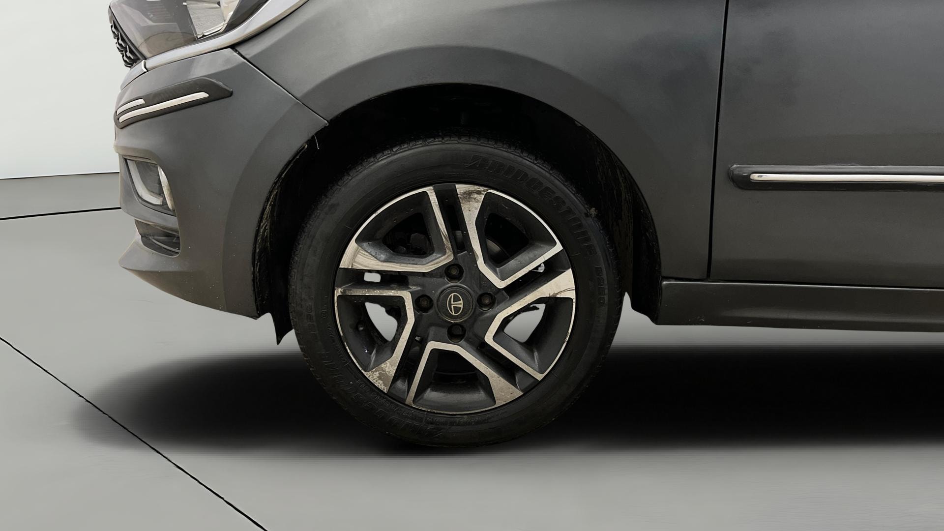 View 2021 Tata Tigor XE Diesel Image 33 Used 2021 Tata Tigor XE Diesel Image 33