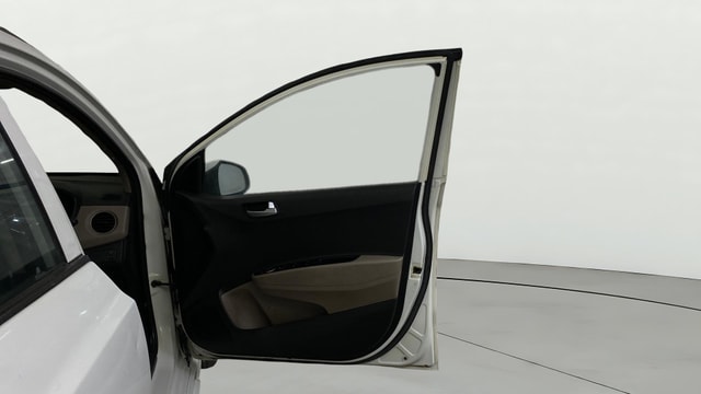 View Hyundai Grand i10 Image 43 Used Hyundai Grand i10 Image 43