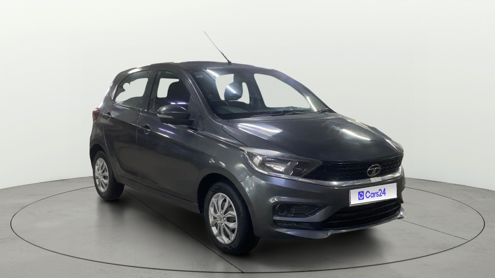 View 2020 Tata Tiago Revotorq XB Image 24 Used 2020 Tata Tiago Revotorq XB Image 24