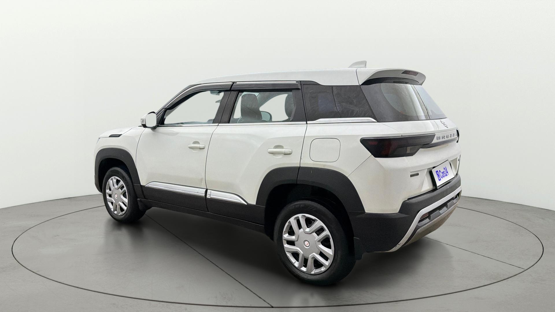 View 2023 Maruti Suzuki 1000 Base Variant Image 2 Used 2023 Maruti Suzuki 1000 Base Variant Image 2