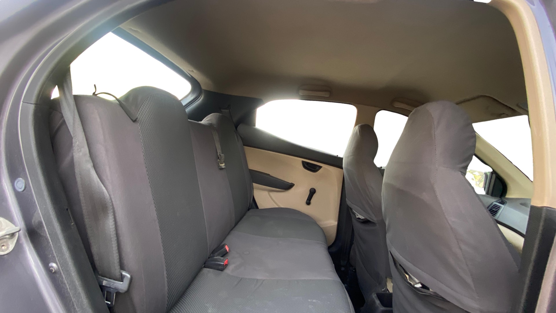View 2017 Hyundai EON Era Plus Image 28 Used 2017 Hyundai EON Era Plus Image 28