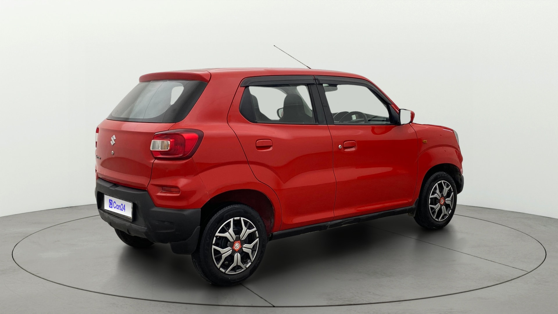 View 2021 Maruti Suzuki 1000 Base Variant Image 41 Used 2021 Maruti Suzuki 1000 Base Variant Image 41
