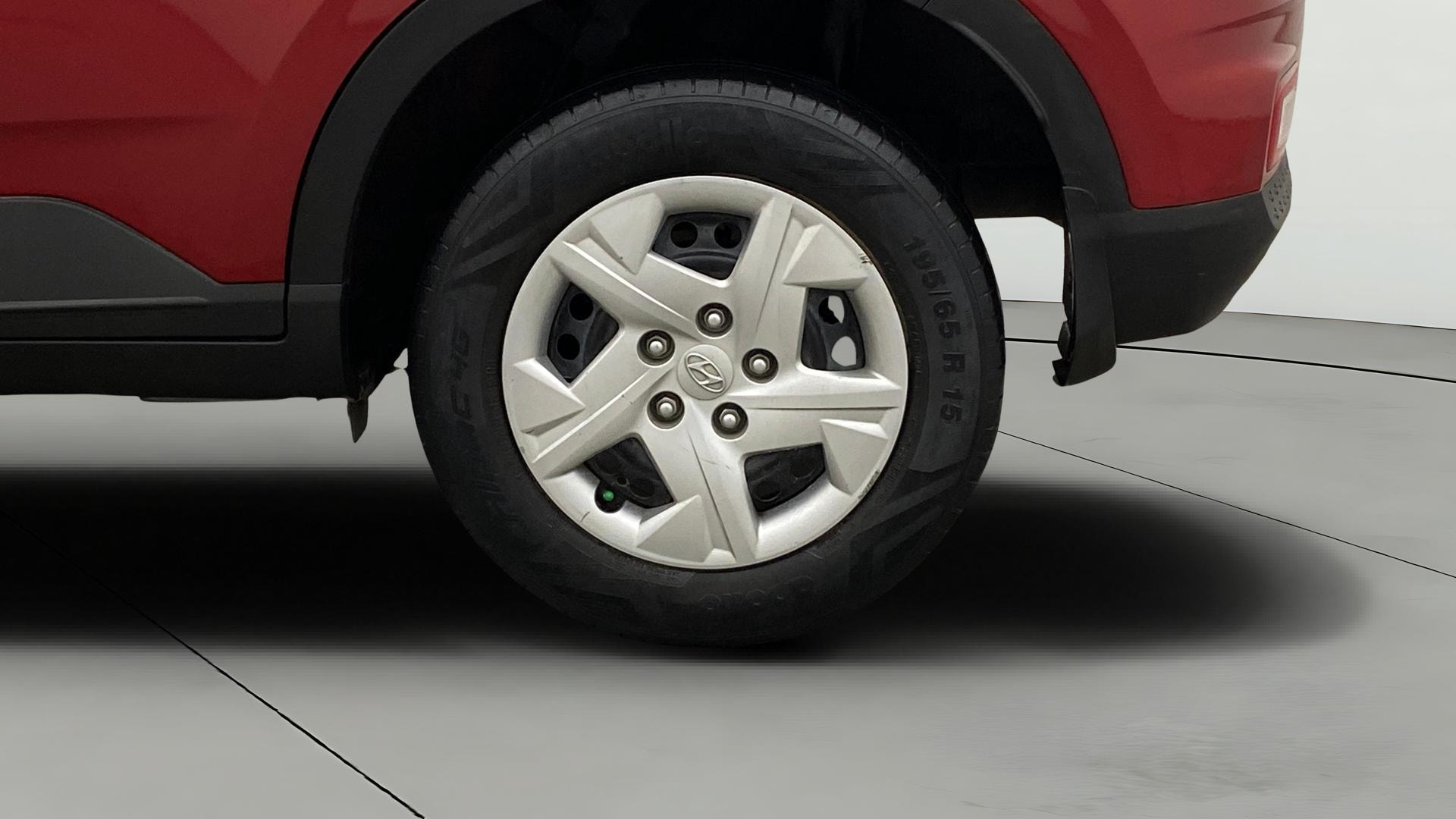 View 2021 Hyundai Venue E 1.2 Petrol BS IV Image 11 Used 2021 Hyundai Venue E 1.2 Petrol BS IV Image 11