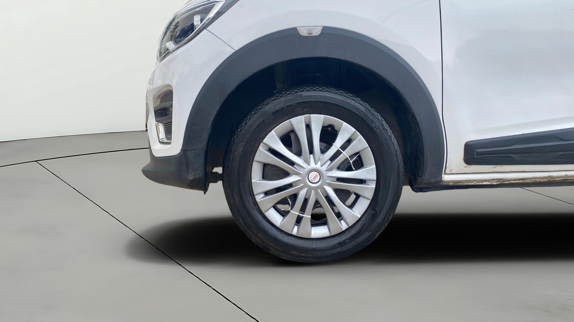 View 2019 Renault Triber RXZ Image 29 Used 2019 Renault Triber RXZ Image 29