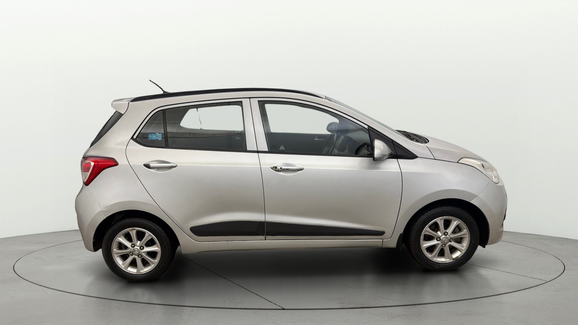 View 2015 Hyundai Grand i10 Asta AT 1.2 Kappa VTVT Image 26 Used 2015 Hyundai Grand i10 Asta AT 1.2 Kappa VTVT Image 26