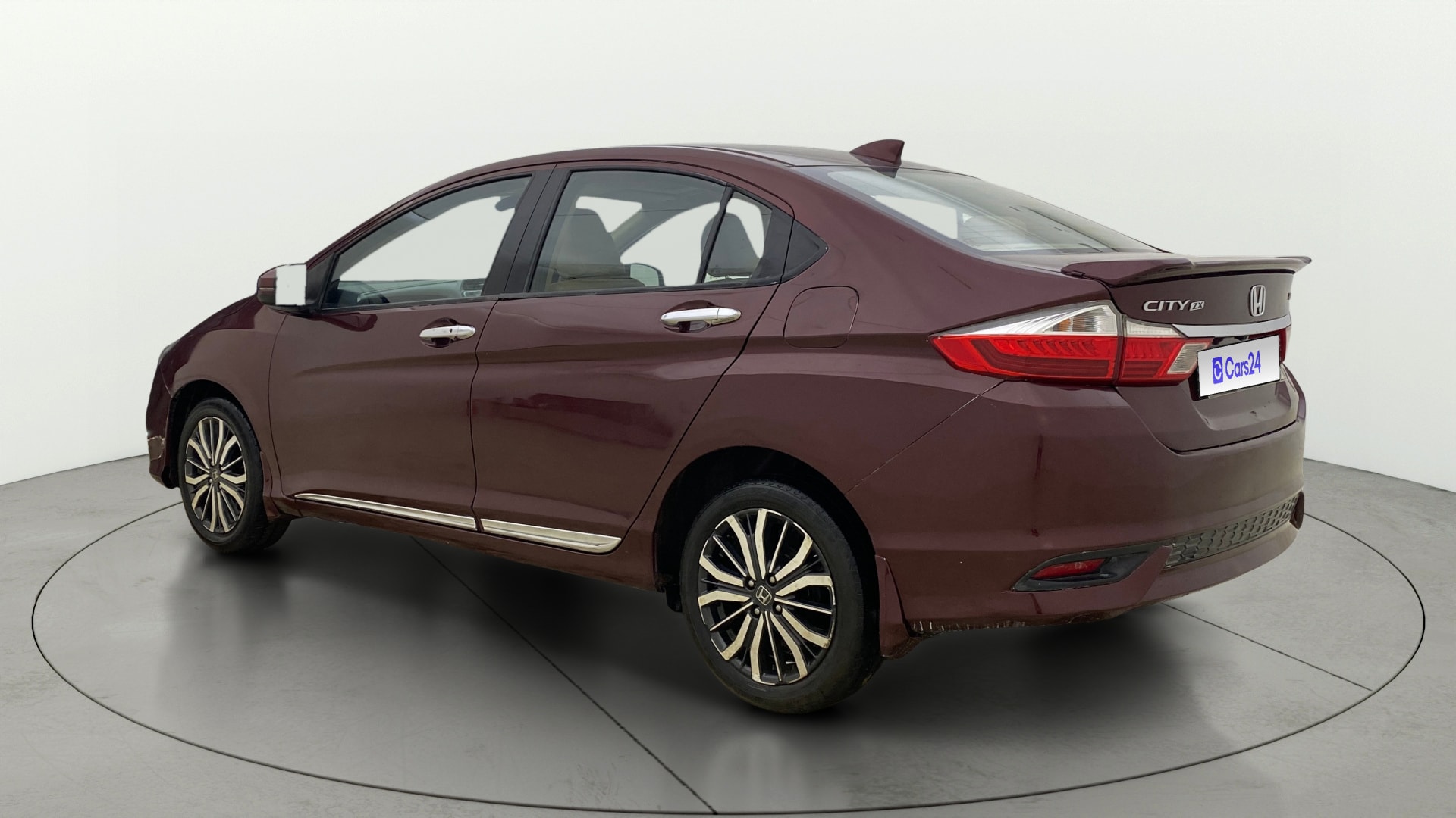View 2018 Honda City ZX CVT Image 2 Used 2018 Honda City ZX CVT Image 2