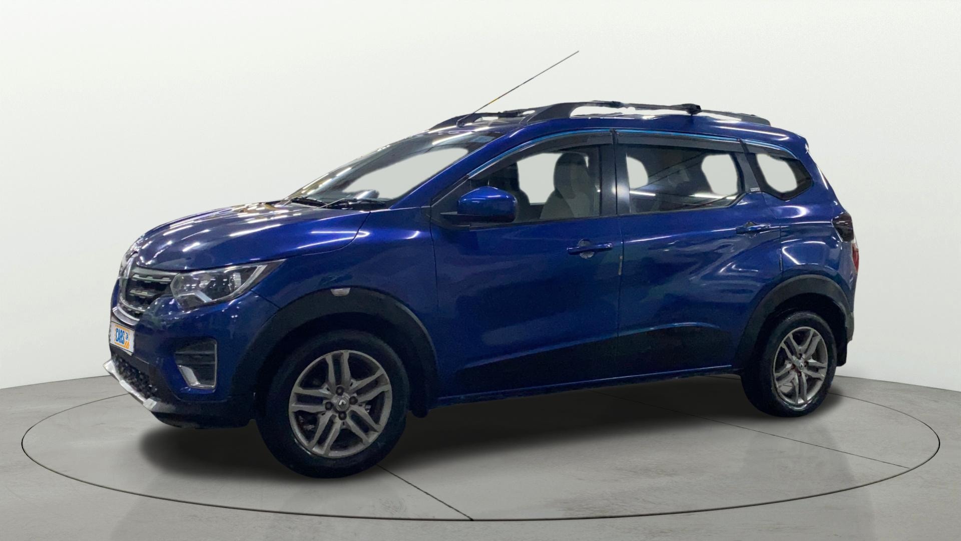 View 2020 Renault Triber RXZ Image 21 Used 2020 Renault Triber RXZ Image 21