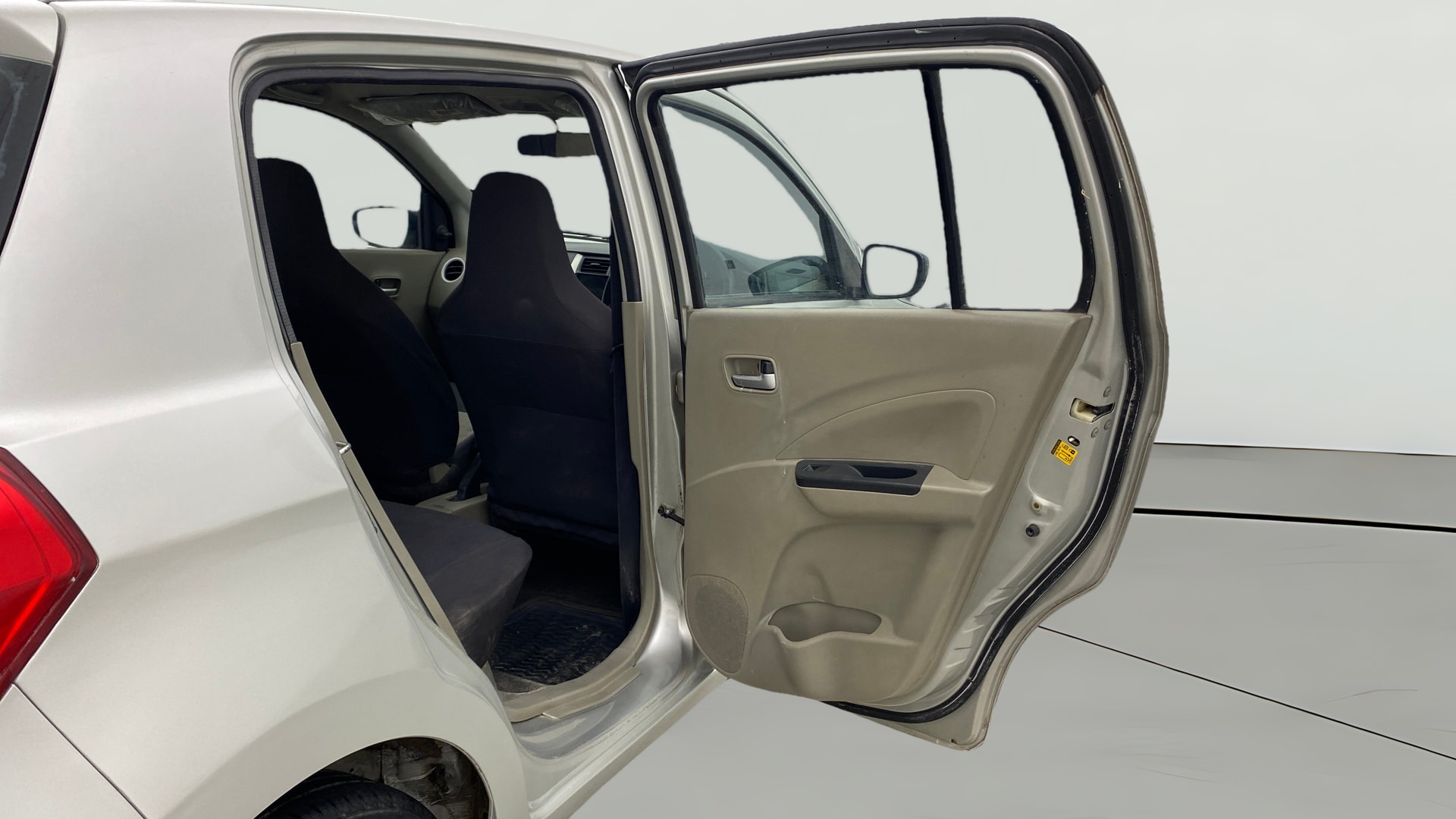 View 2015 Maruti Suzuki 1000 Base Variant Image 7 Used 2015 Maruti Suzuki 1000 Base Variant Image 7