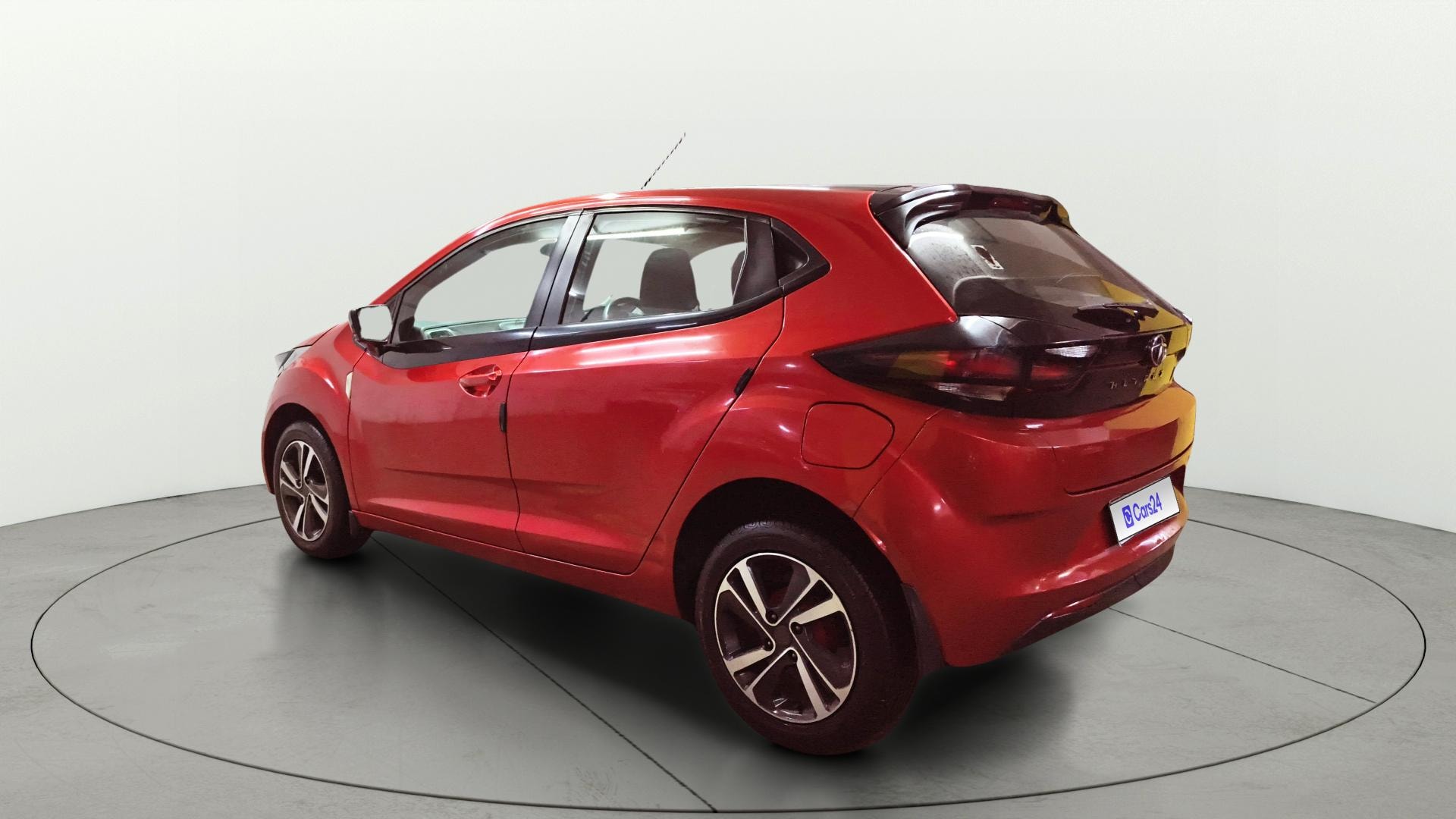 View 2021 Tata Altroz XZ Petrol Image 2 Used 2021 Tata Altroz XZ Petrol Image 2
