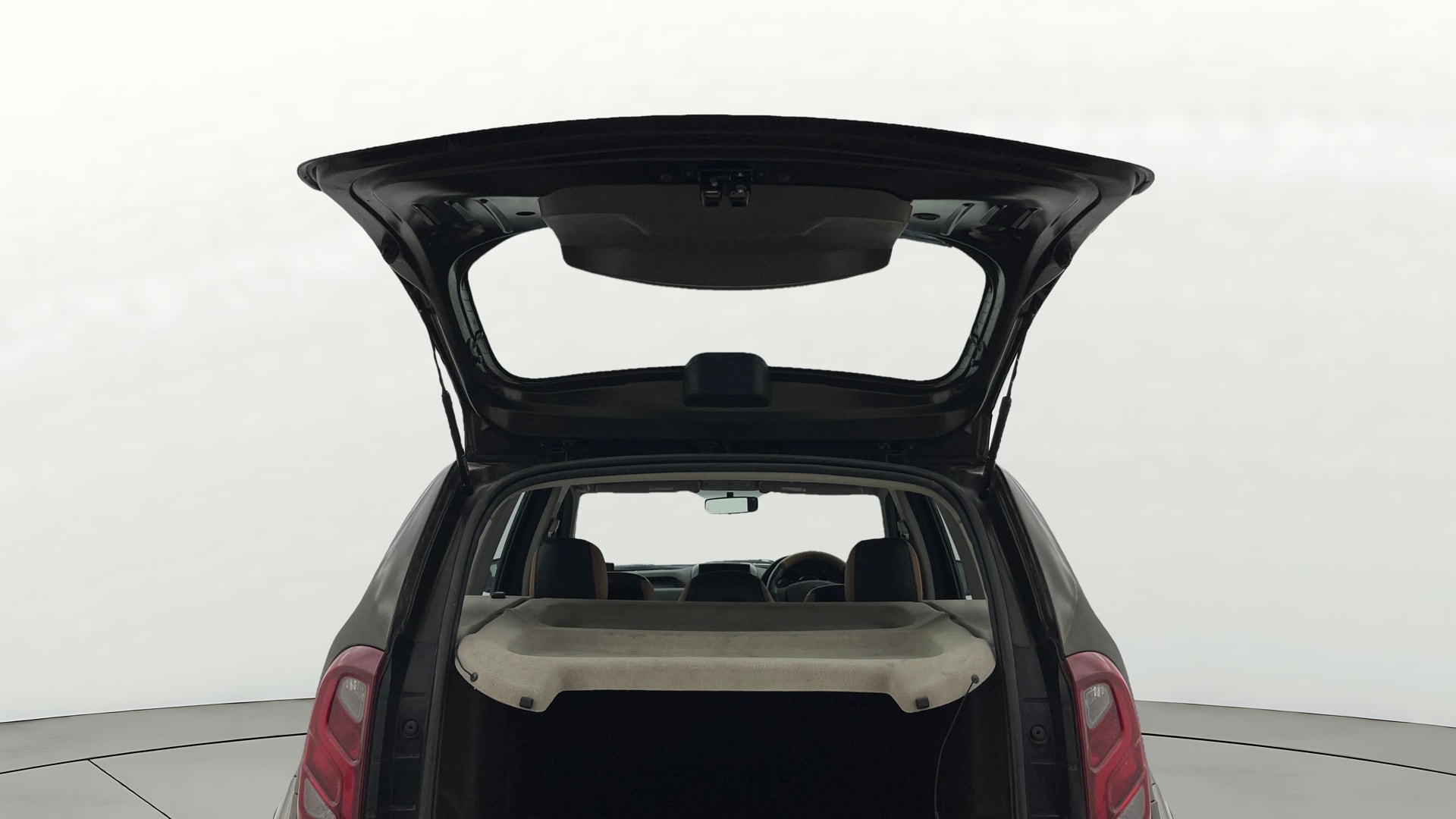 View 2017 Renault Duster Petrol RXL Image 31 Used 2017 Renault Duster Petrol RXL Image 31