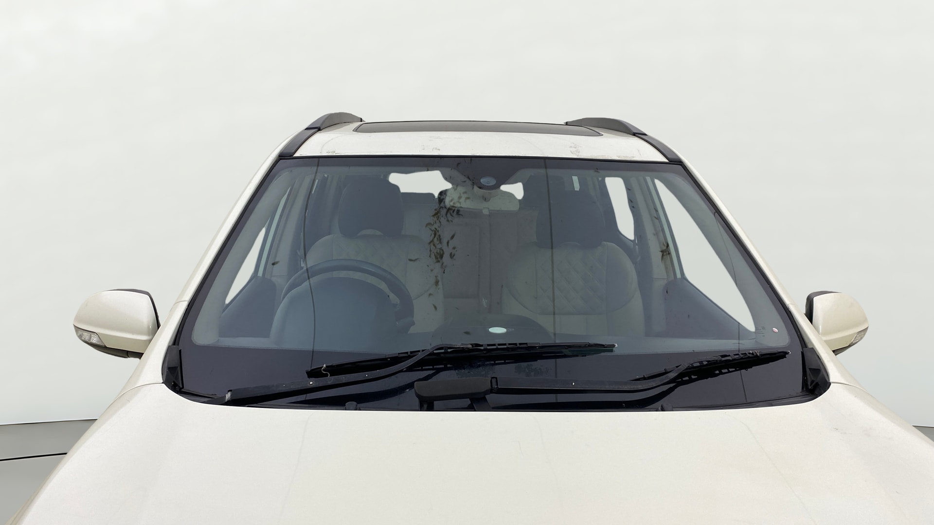 View 2015 Mahindra XUV500 W10 FWD Image 39 Used 2015 Mahindra XUV500 W10 FWD Image 39