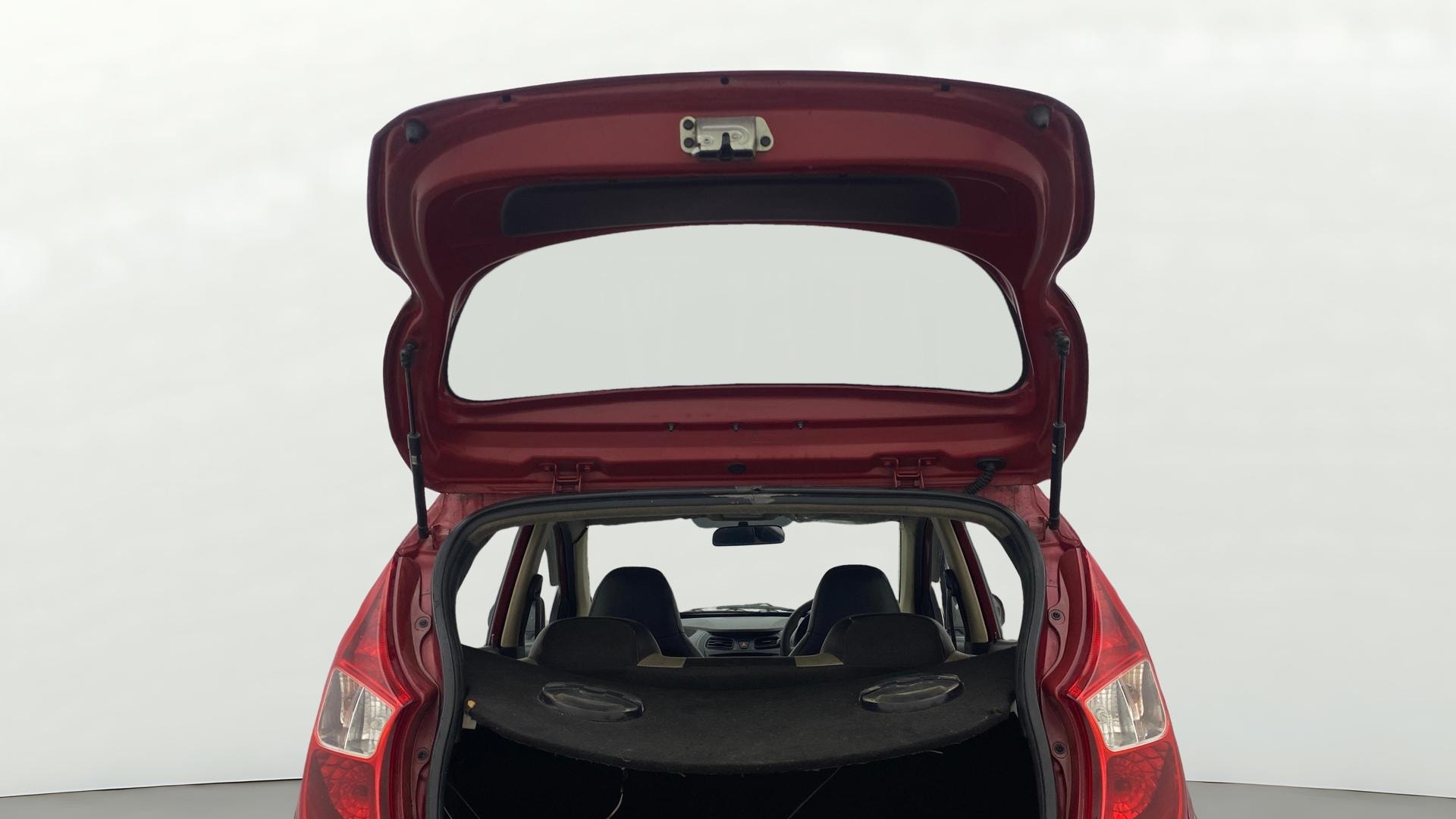 View 2015 Hyundai EON D-Lite Plus Image 16 Used 2015 Hyundai EON D-Lite Plus Image 16