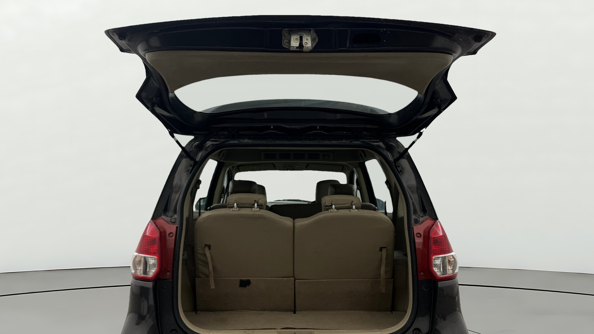 View 2018 Maruti Suzuki 1000 Base Variant Image 17 Used 2018 Maruti Suzuki 1000 Base Variant Image 17
