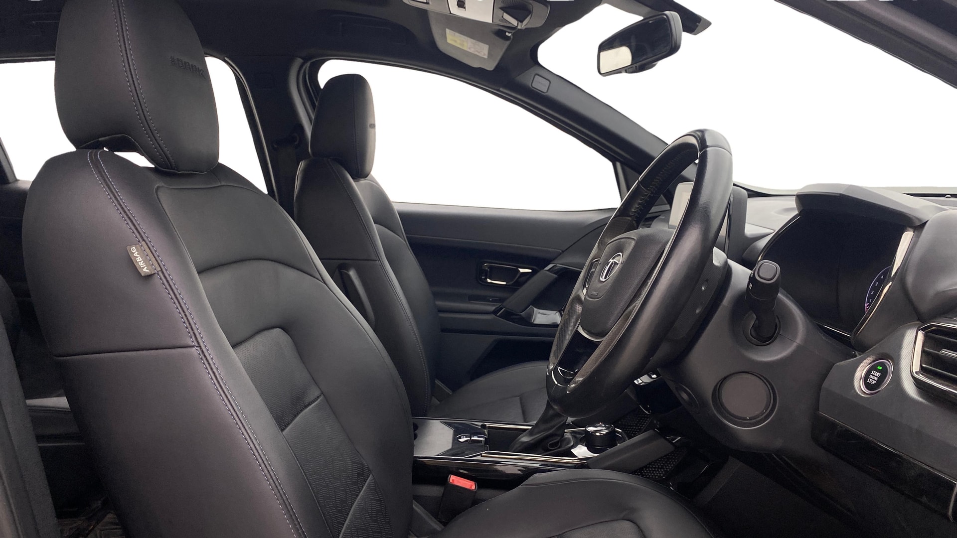 View 2023 Tata Safari XZA Plus Image 19 Used 2023 Tata Safari XZA Plus Image 19